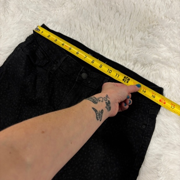 Signature by Levi Strauss & Co. Women's Modern Skinny black gray print size 12 - Picture 6 of 9